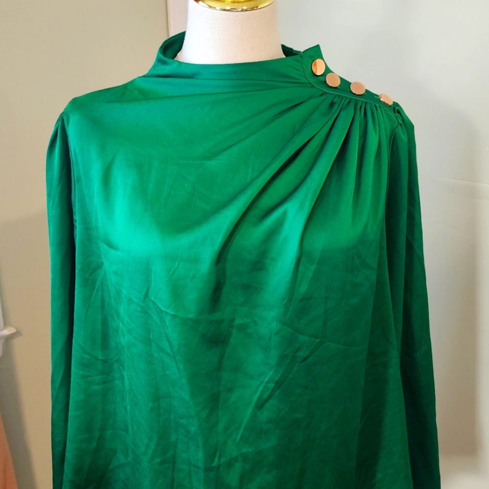 Eloquii Green Button-Detail Blouse